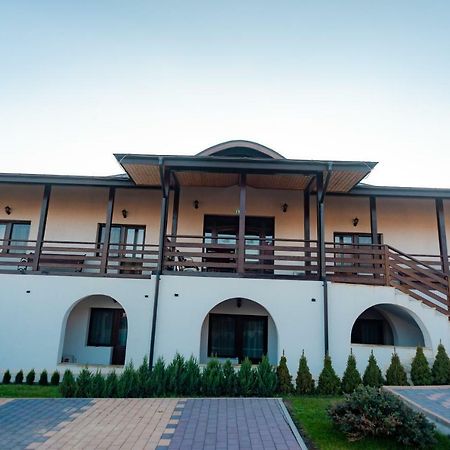 Tango Margo Hotel Valea Lupului  Exterior photo