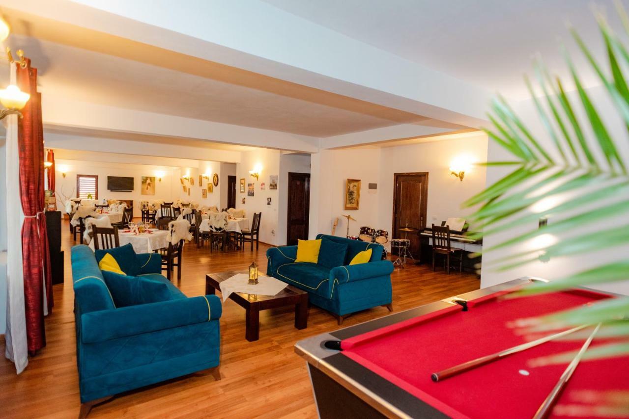 Tango Margo Hotel Valea Lupului  Exterior photo